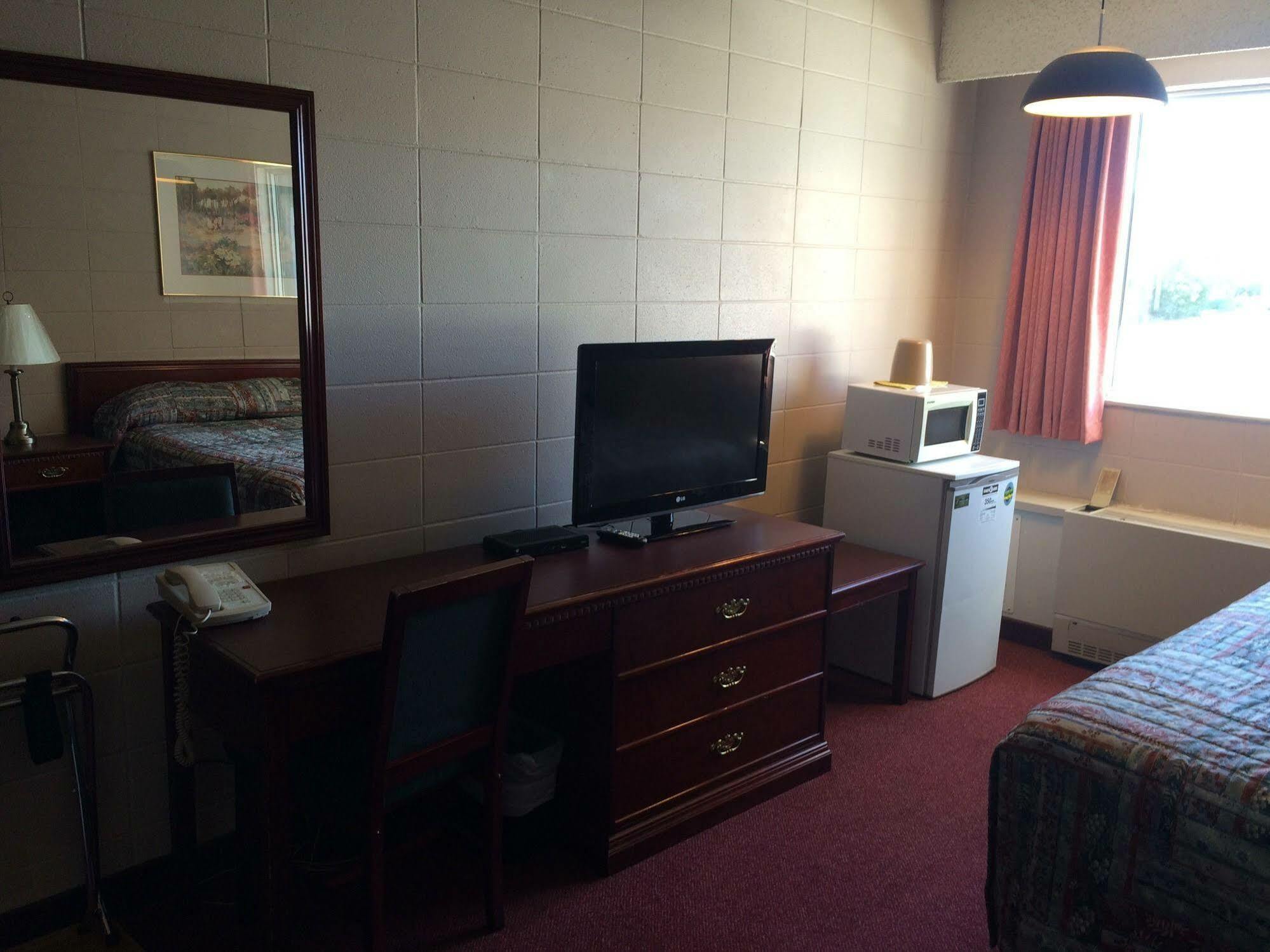 Bonnyville Midtown Motor Inn מראה חיצוני תמונה
