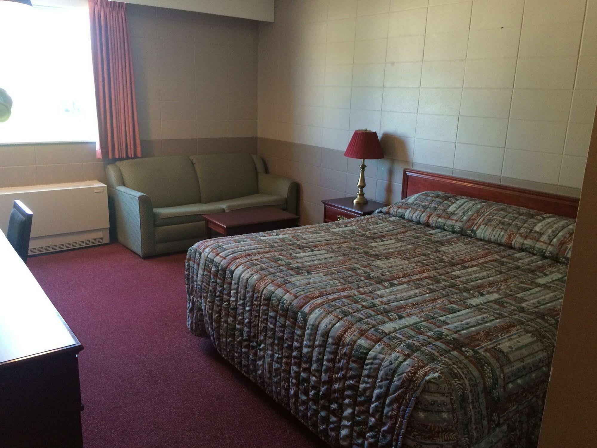 Bonnyville Midtown Motor Inn מראה חיצוני תמונה